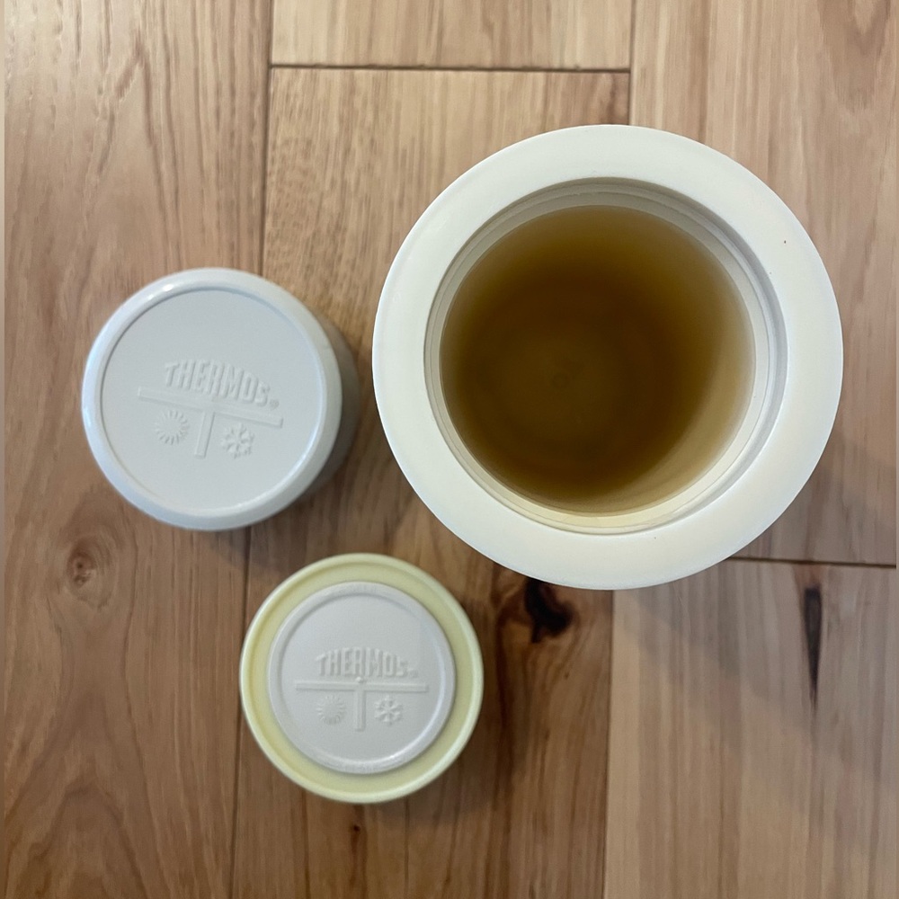 1971 Vintage Thermos, Pint size, Geometric Holiday Print: Fork and Spoon - Picture 4 of 5